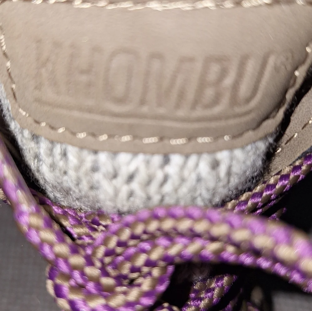 Khombu Kerigan Brown Fur-Lined Winter Boots with Purple Laces